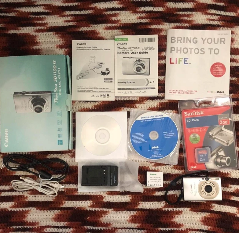 Canon PowerShot ELPH SD1100 IS 8.0MP Digital Camera