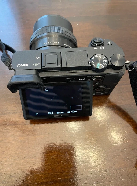 Sony α6400 mirrorless camera