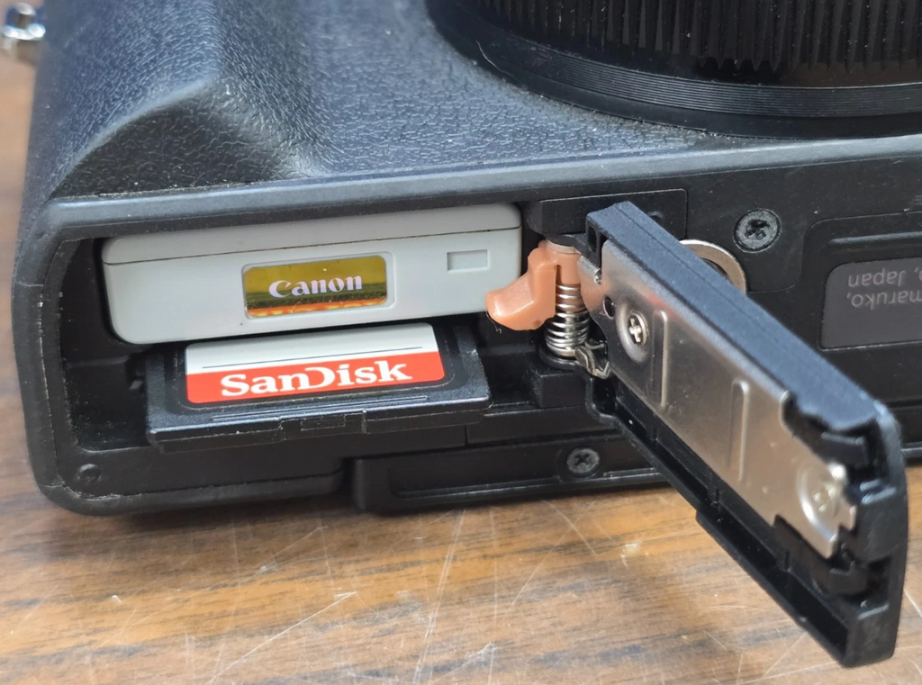 Canon PowerShot G7 X Mark III - 20.1MP Point & Shoot Digital Camera - Black