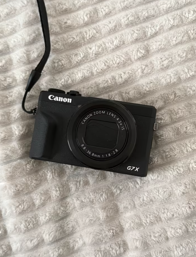Canon PowerShot G7X Mark iii