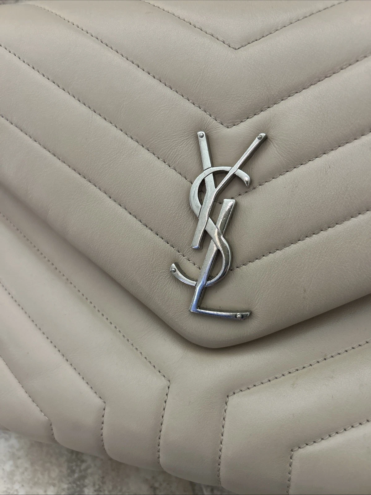 yves saint laurent loulou bag medium